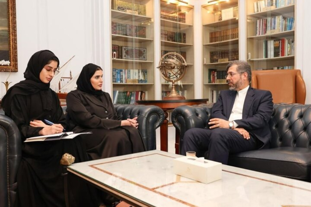 نائب وزير الخارجية الإيرانية يلتقي وزيرة قطر للتعاون الدولي