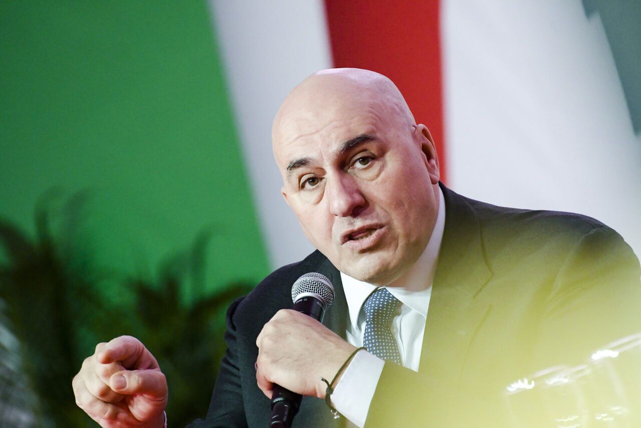 Italy announces readiness to sanction Israeli regime