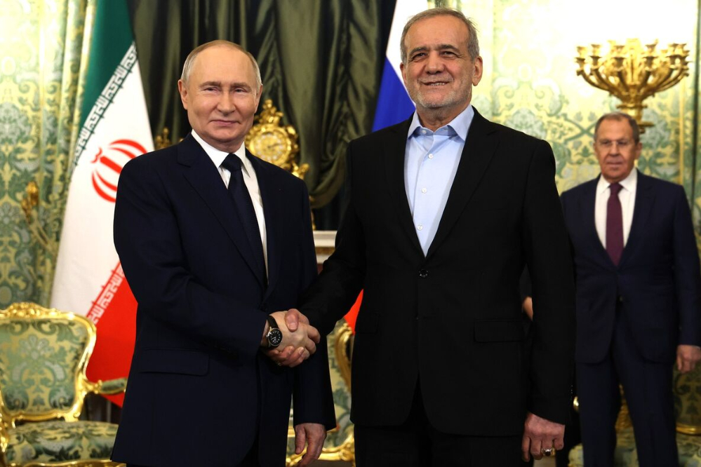 Pezeshkian, Putin to hold meeting on nuclear issue