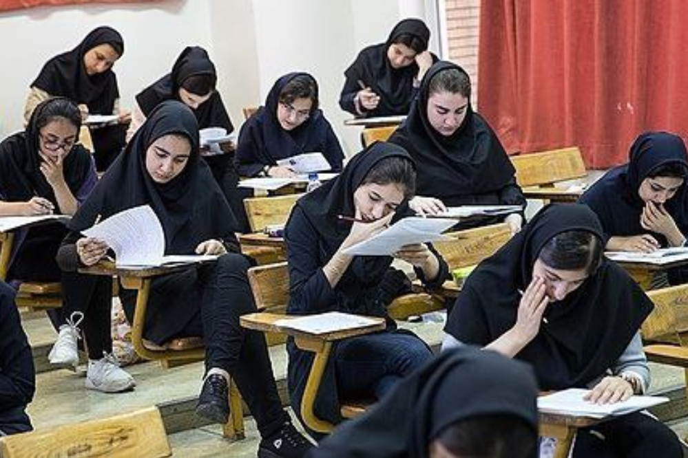 اعتراض داوطلبان کنکور به کاهش ظرفیت پزشکی و پاسخ معاون آموزشی وزیر بهداشت