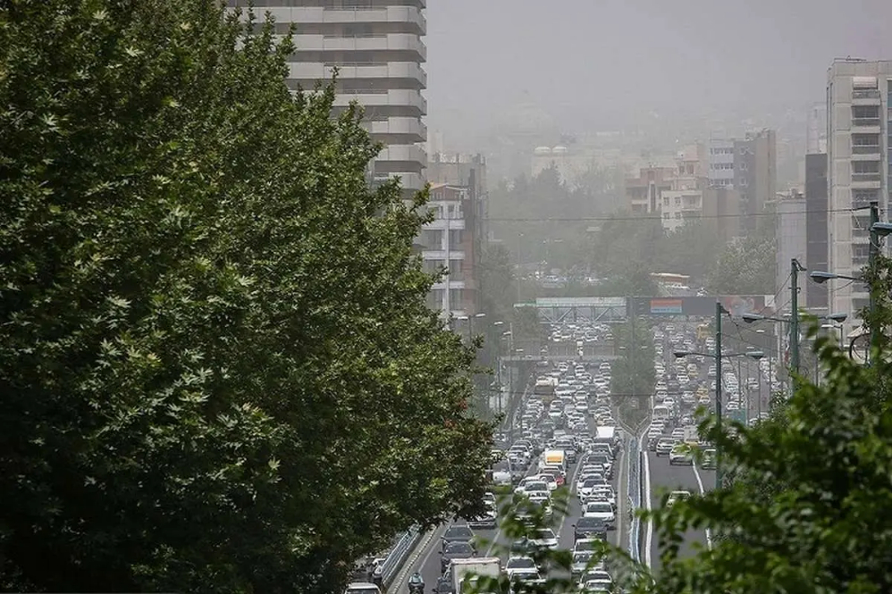 تهران در پی صدور هشدار هواشناسی آماده باش شد