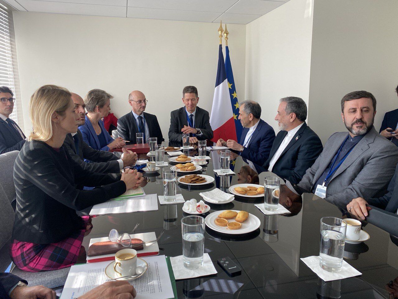 Iranian, European FMs hold meeting in New York