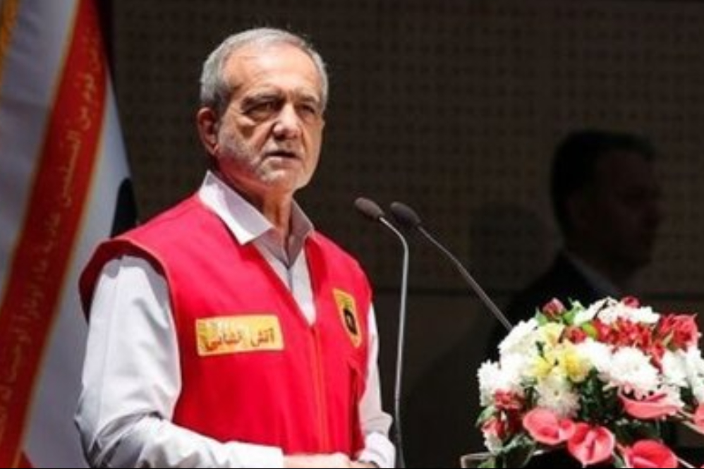 Iranian nation to never give in to pressures: Pezeshkian