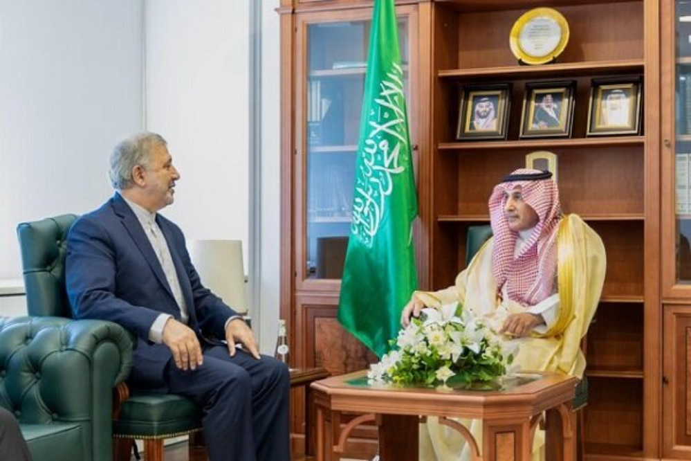 إيران والسعودية تجريان مشاورات لتعزيز العلاقات الثنائية