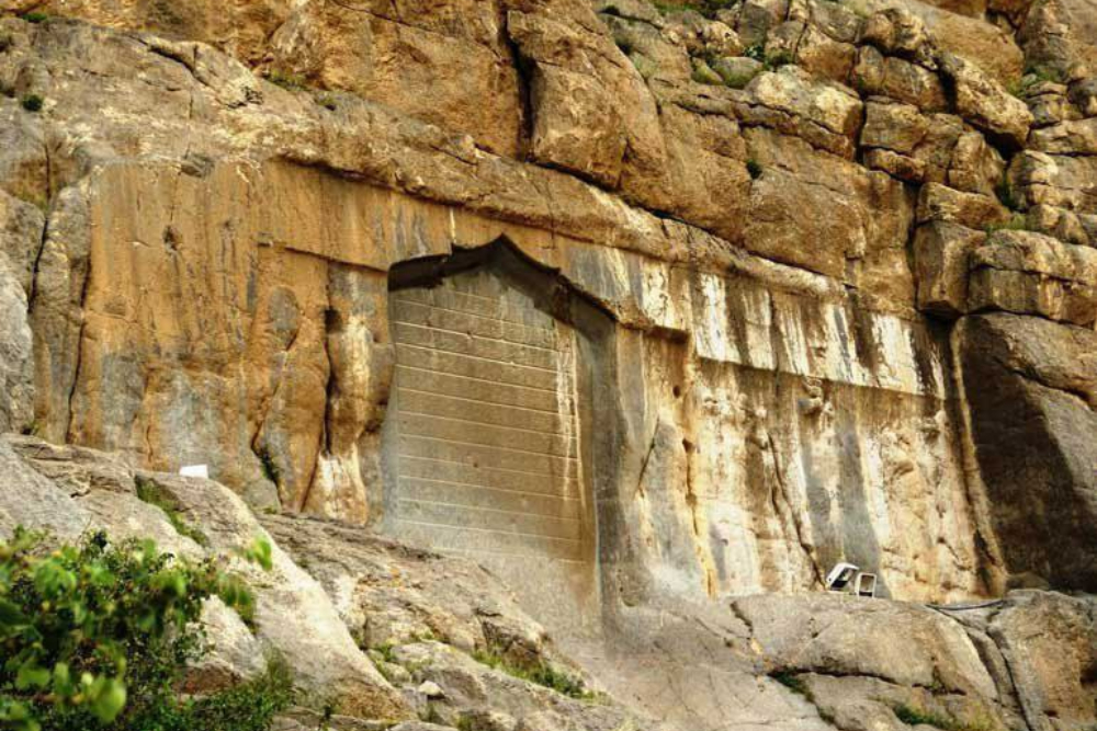 بیستون