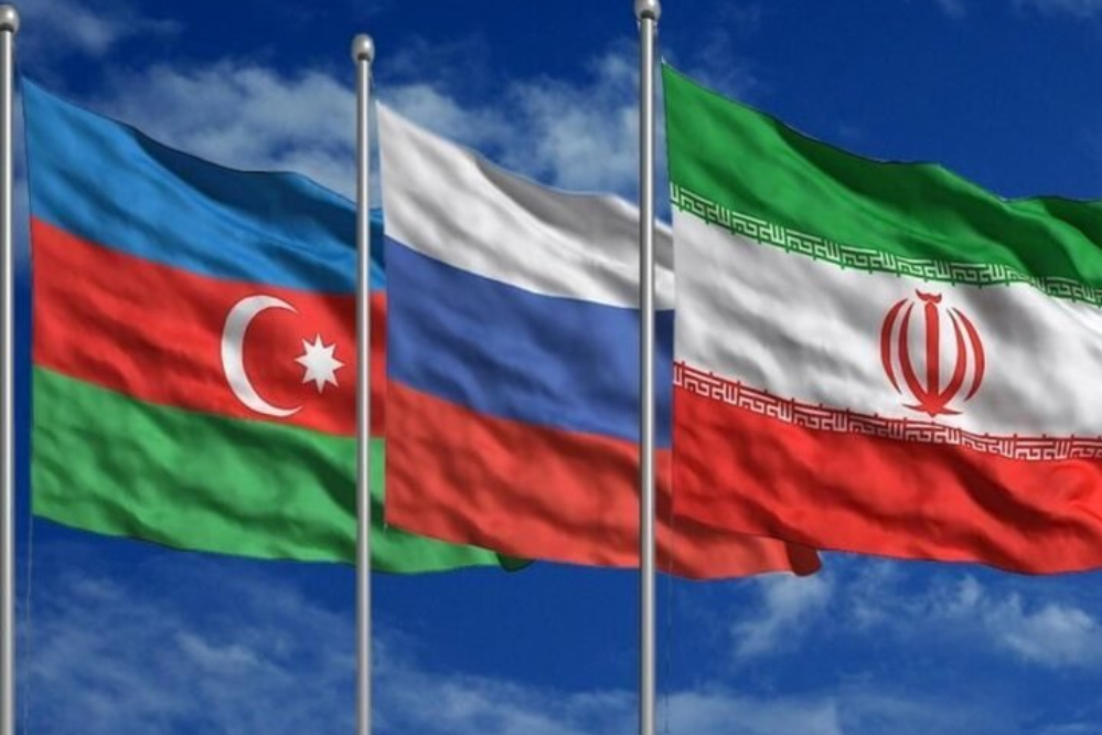 تعزيز التعاون بين إيران وروسيا وأذربيجان في مجال خدمات نقل الحاويات