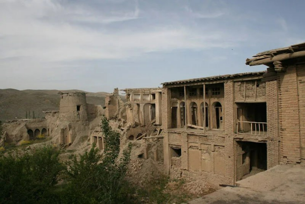 بوئینمیاندشت