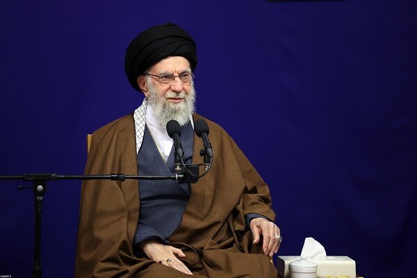 Leader hails Allameh Naeini over his defining characteristics