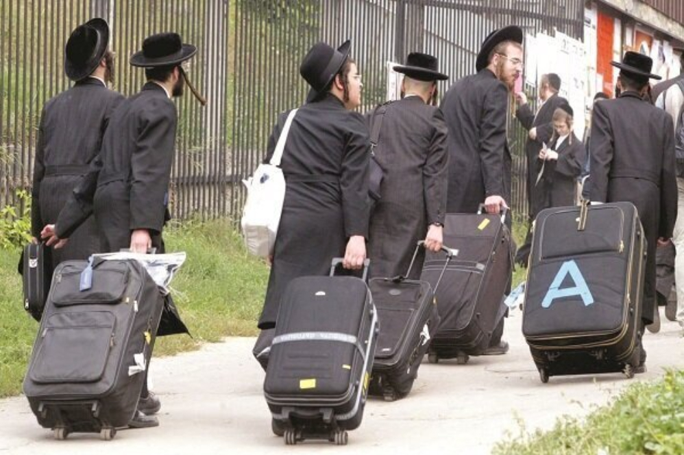 הגירת הציונים מפלסטין הכבושה היא רעידת אדמה המאיימת על ישראל.