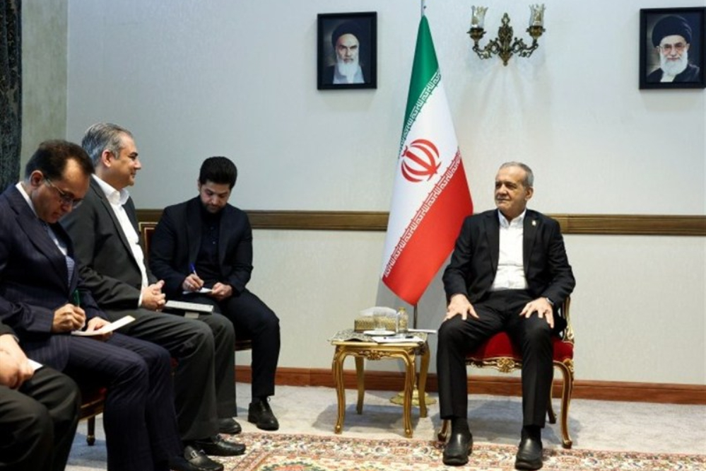 بزشكيان: إيران مستعدة للتعاون من أجل تسوية الخلافات بين باكستان وأفغانستان