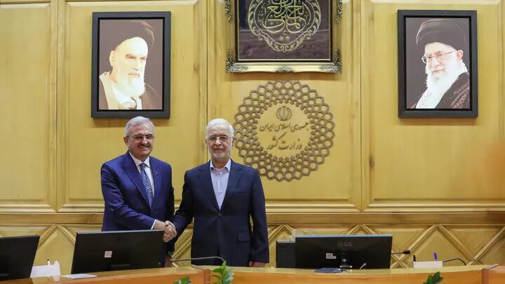 Iran, Turkey vow to deepen mutual ties in high-level talks