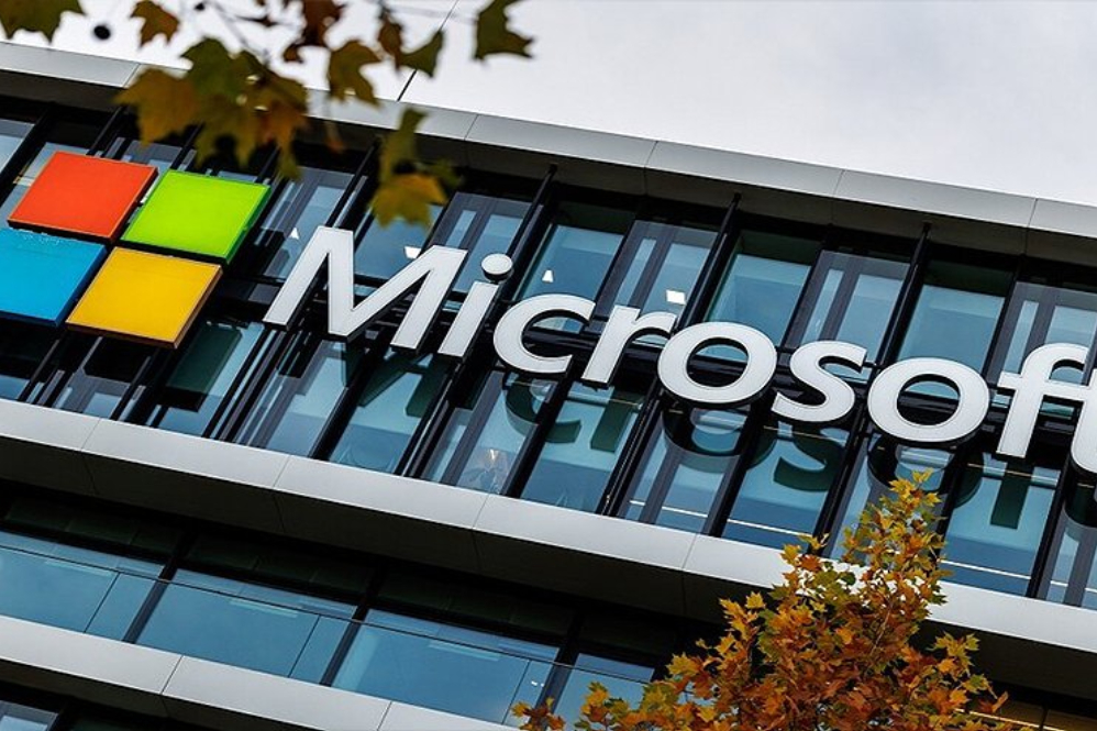 בית הדין הפלילי הבינלאומי נוטש את מוצרי מיקרוסופט מחשש לסנקציות של טראמפ.