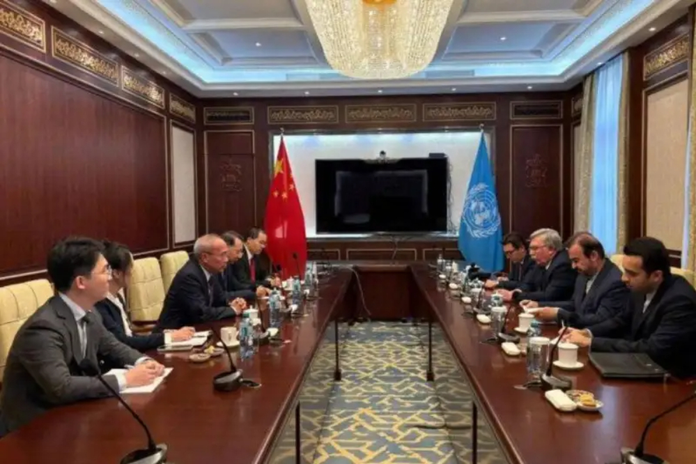 伊朗、中国和俄罗斯大使在维也纳会晤