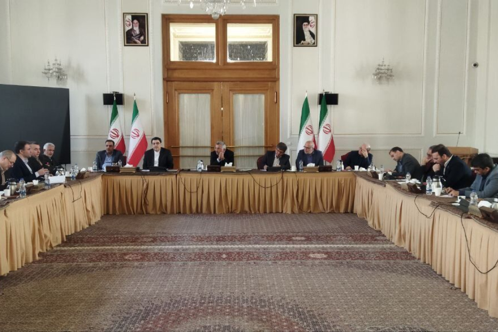 مساعد وزير الخارجية يؤكد تطوير قدرات الترانزيت للبلاد