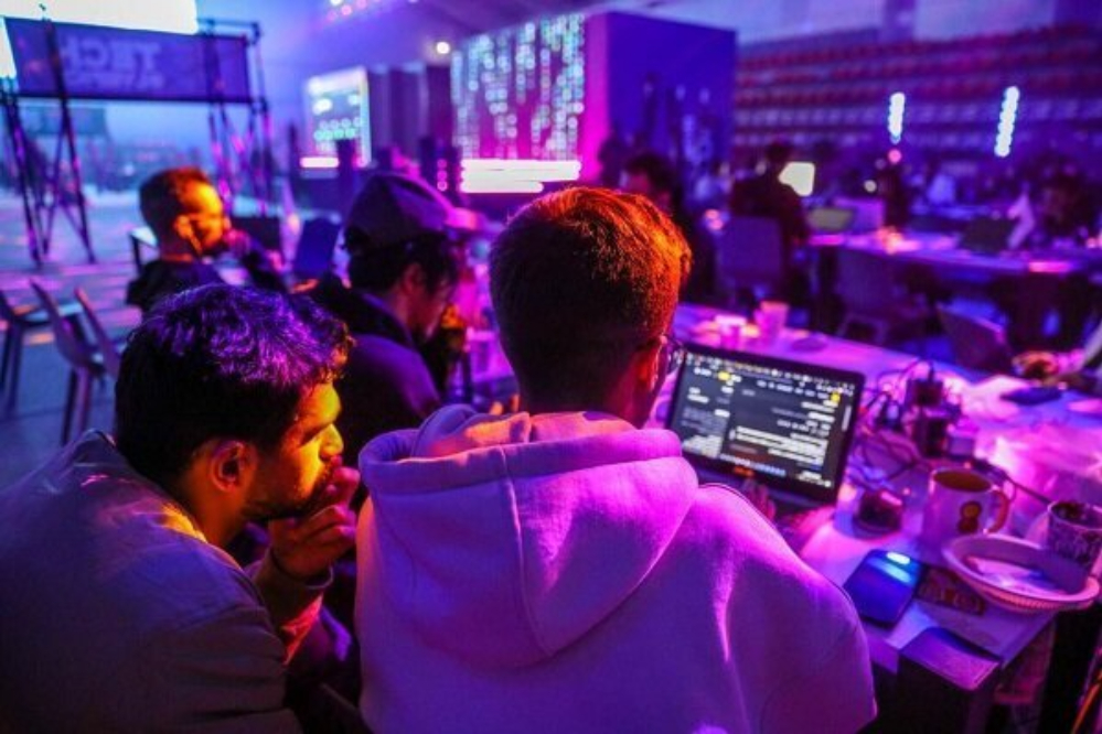 300 مشروع تكنولوجي طلابي جاهز للتألق في منطقة الابتكار في إيران