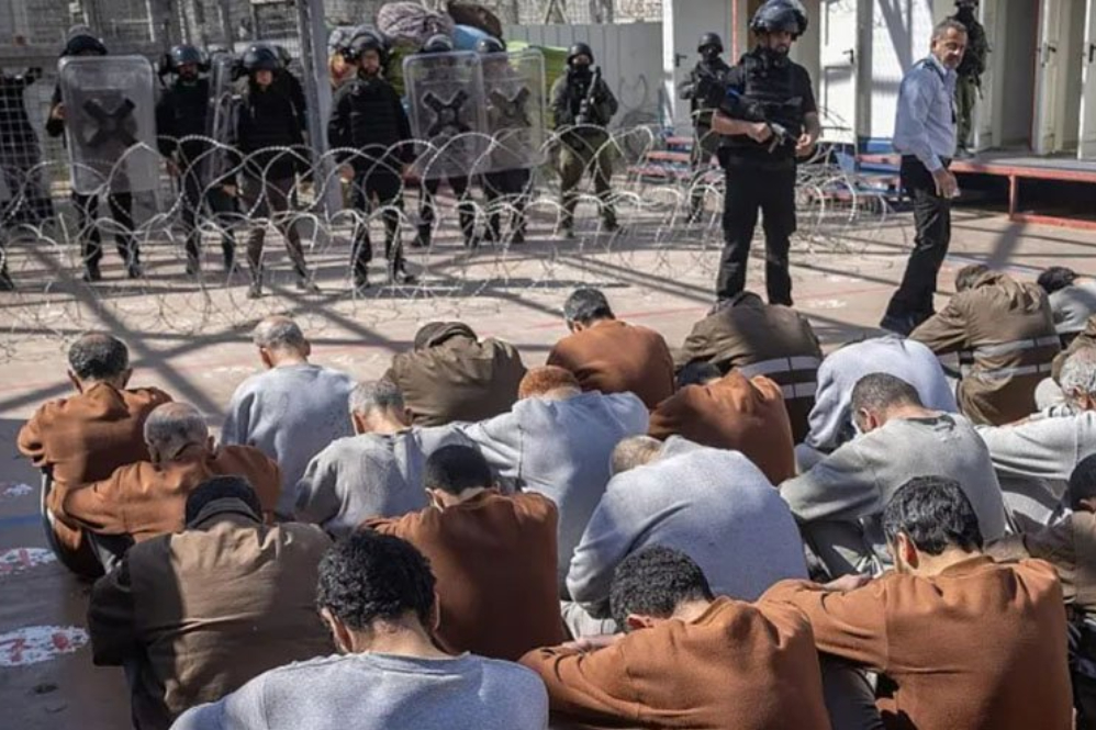 ישראל ביצעה הוצאות להורג שיטתיות נגד אסירים.