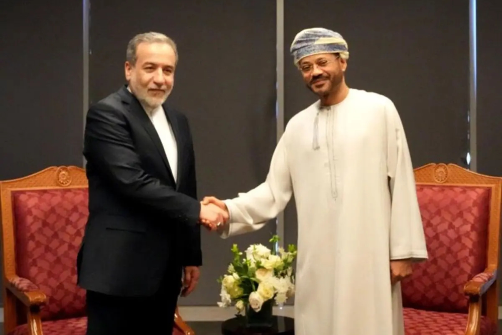 تاکید وزیر خارجه عمان بر تقویت همکاری‌های تاریخی و منطقه‌ای با ایران