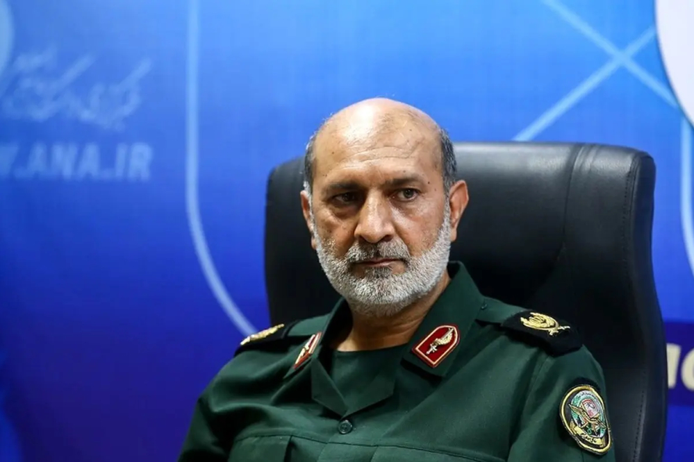 سناییراد: دشمن در محاسبات خود نقش ویژه رهبری را در نظر نگرفته بود