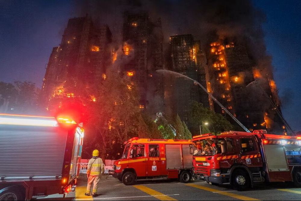 شمار قربانیان آتش‌سوزی هنگ کنگ به 94 نفر رسید