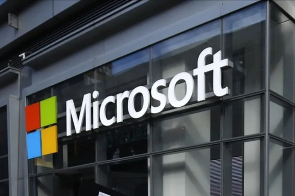 תלונה הוגשה נגד מיקרוסופט בטענה שסייעה לכאורה לכיבוש הישראלי על ידי הסתרת ראיות למעקב אחר פלסטינים.