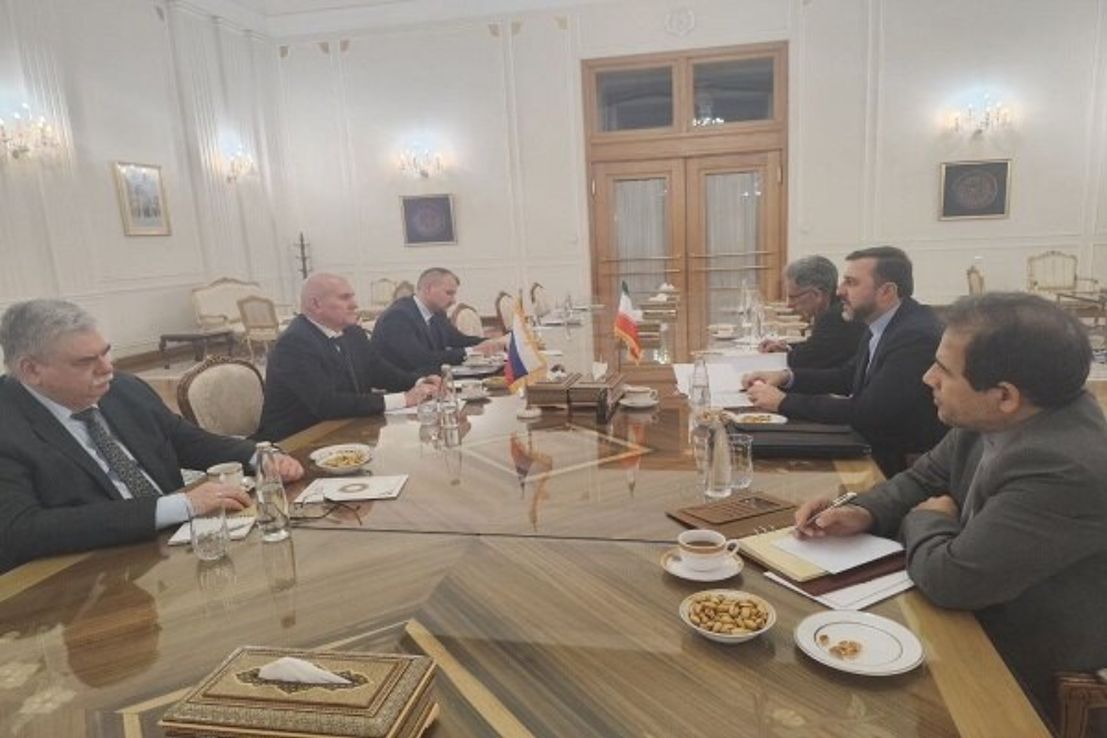 اجتماع ثنائي بين الممثلين الخاصين لإيران وروسيا بشأن شؤون بحر قزوين في طهران