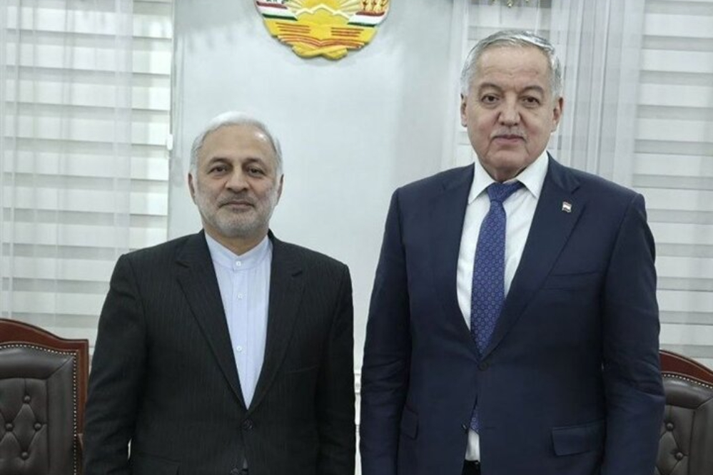 مساعد وزير الخارجية الايراني يلتقي وزير خارجية طاجيكستان