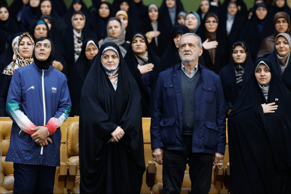 زنان، سازندگان آینده کشور و پایههای توسعه جامعه هستند