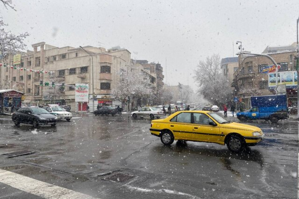 هشدار پلیس راهنمایی؛ لغزندگی معابر تهران پس از بارش باران