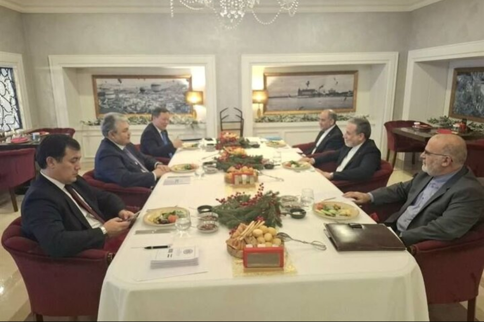 עיראקי נפגש עם עמיתו הקזחי באסטנה