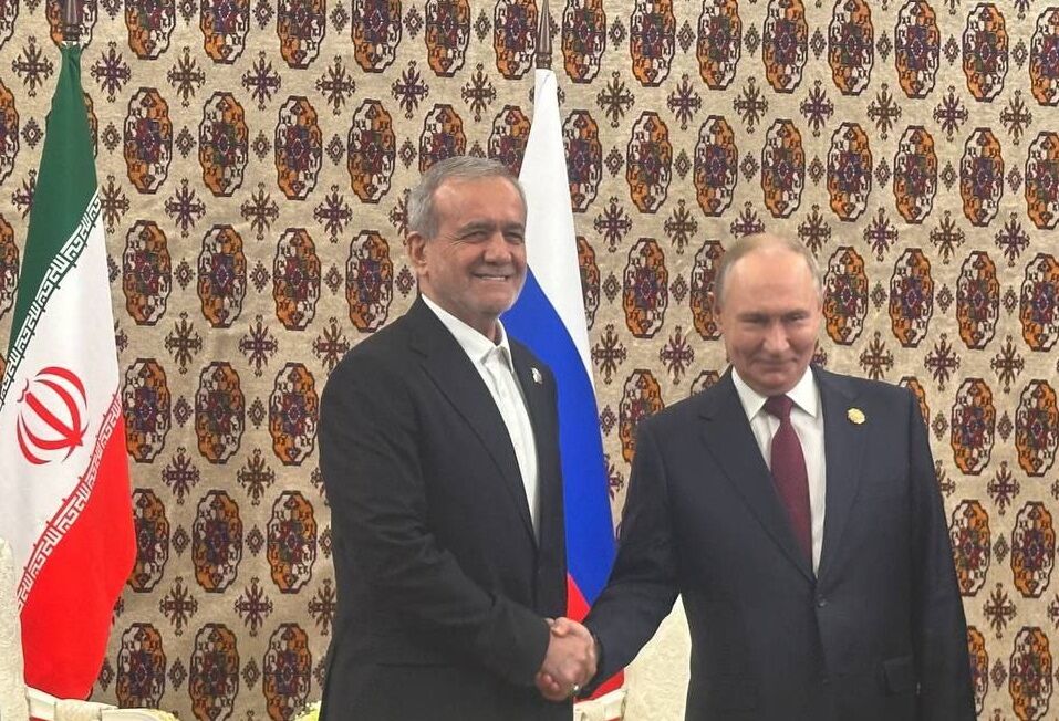 Pezeshkian, Putin meet in Turkmenistan