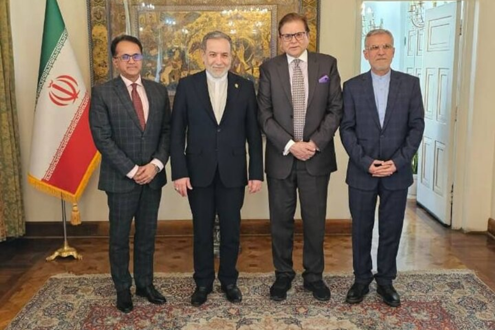 باكستان تعرب عن أملها في أن يُسهم اجتماع طهران بشكل إيجابي في تعزيز السلام والتنمية في المنطقة