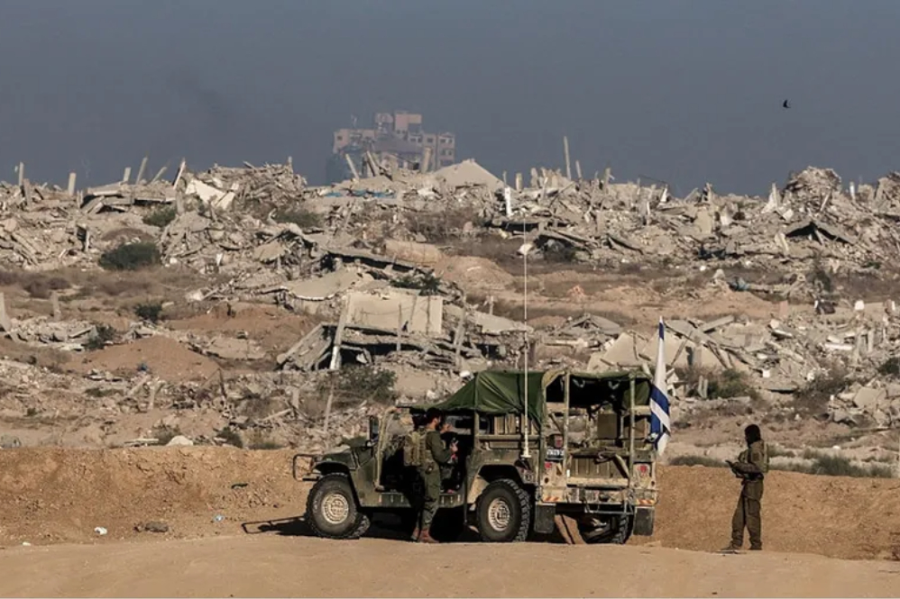 מצרים מנהלת שיחות עם פולין כדי לחזק את הסכם הפסקת האש בעזה.