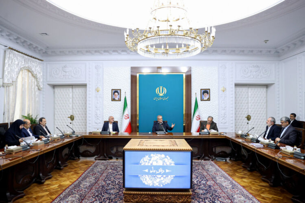 پزشکیان: دانشآموزان باید مهارتهایی را بیاموزند که با نیازهای روز همخوانی داشته باشد