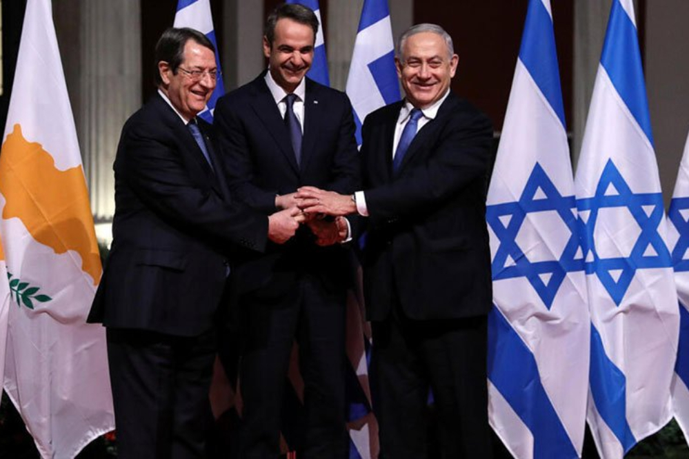 הישות הציונית קשורה ברית עם שתי המדינות הללו נגד טורקיה.