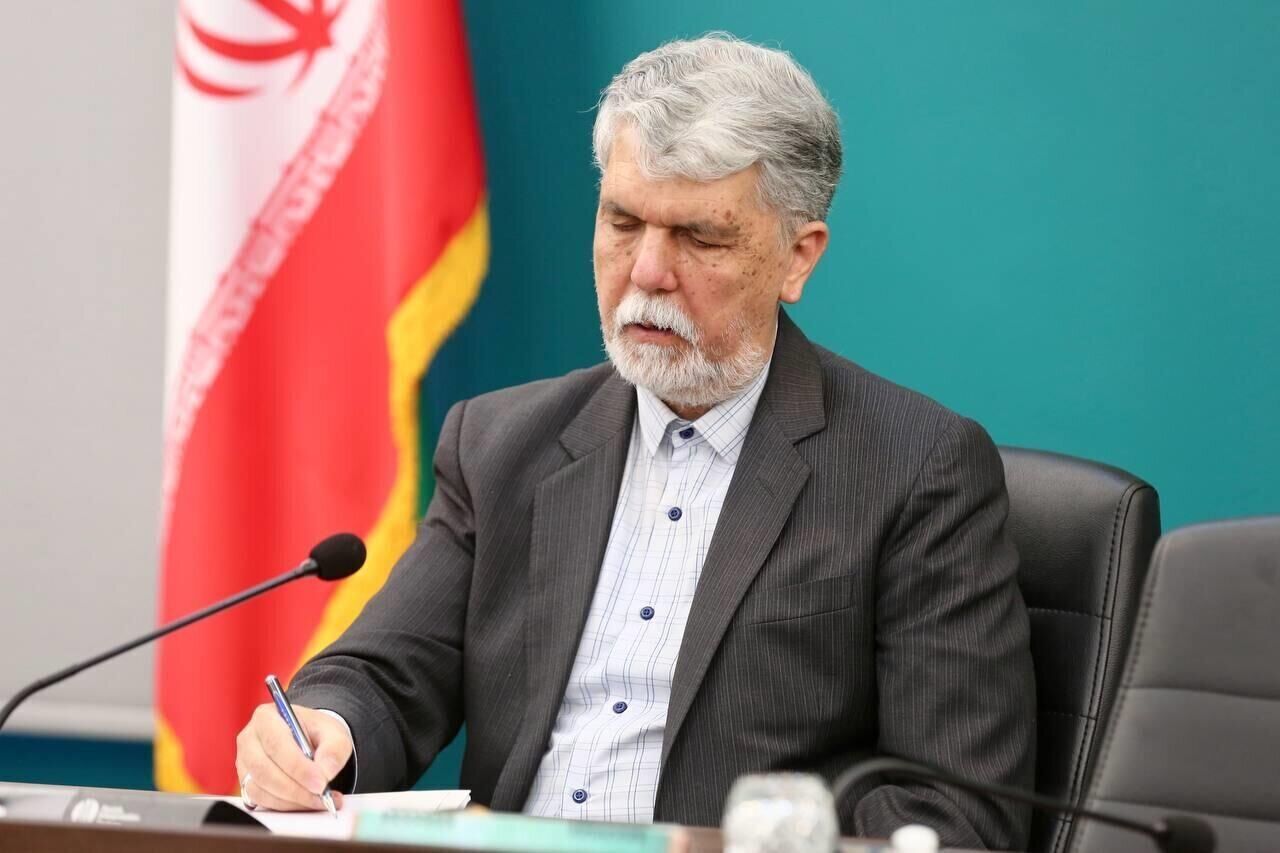 Culture minister offers condolences on passing of Bahram Beyzai