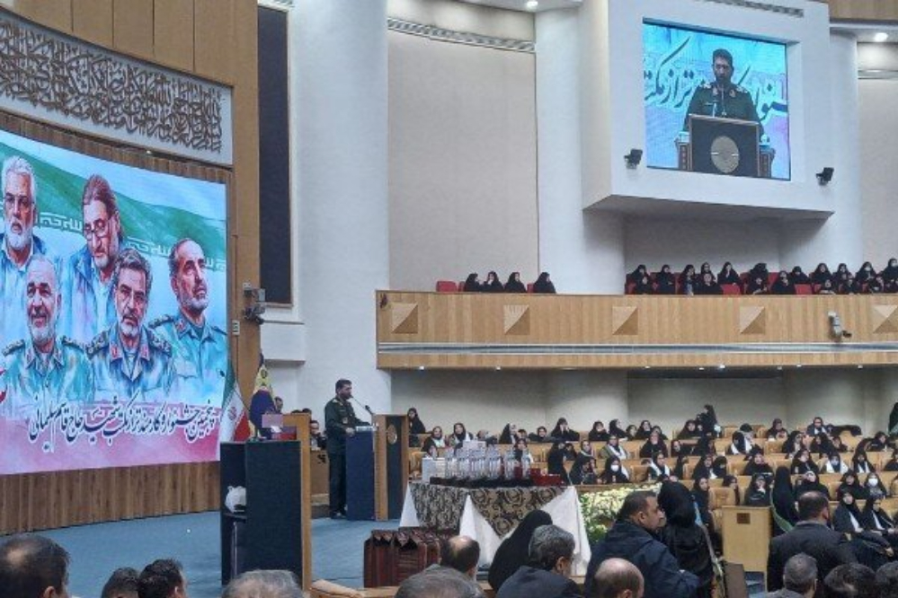 العميد حسن زاده: الشهيد سليماني طور جبهة المقاومة ومكّن الشعوب المظلومة من الوقوف في وجه الاستكبار