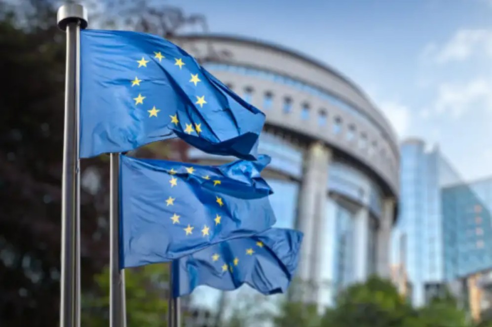 Who Turns Economic Demands into Security Issues?