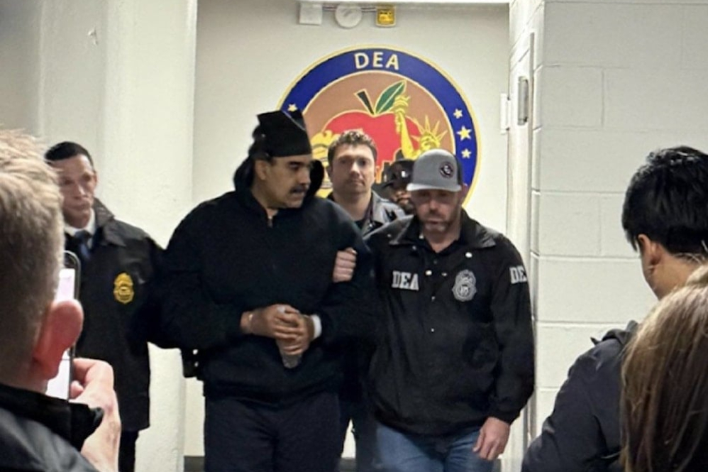 סין קוראת לוושינגטון לשחרר באופן מיידי את מדורו ואשתו: לפתור את המשבר באמצעות דיאלוג