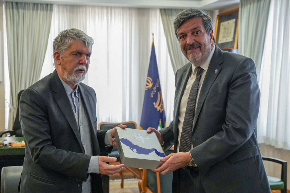 وزير الثقافة: تعزيز العلاقات الثقافية يوفر الارضية لتطوير العلاقات الاقتصادية والسياسية