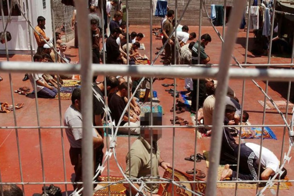 העולם מוכן ליום זעם לתמיכה באסירים הפלסטינים.