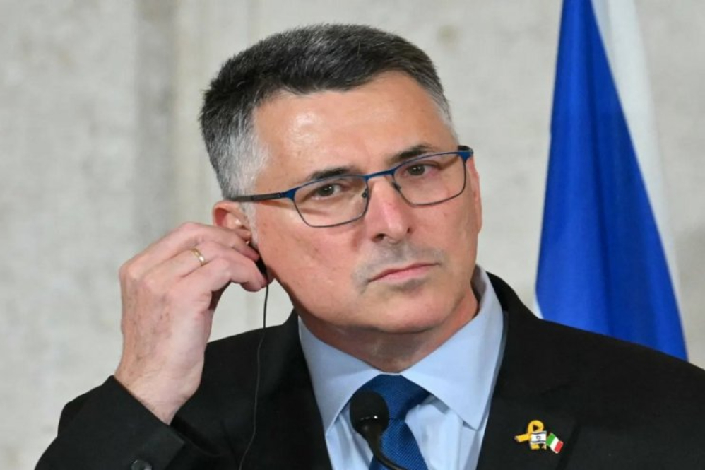 שגרירות איראן בבאקו מגנה את דבריו של סער: שקריות ומסיתות.