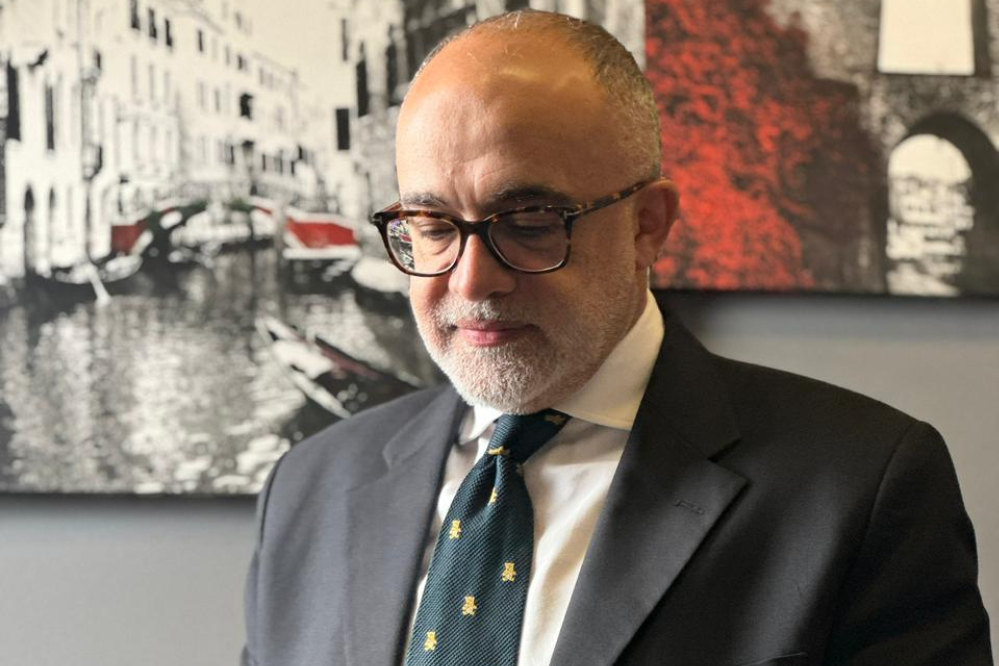 هل نعرف من هو ضيفنا؟ ومن يملك علاقته الرقمية بعد أن يغادر مصر؟