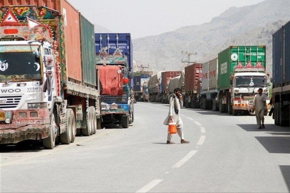 Одобрён бартерный импорт основных товаров через границы Систана