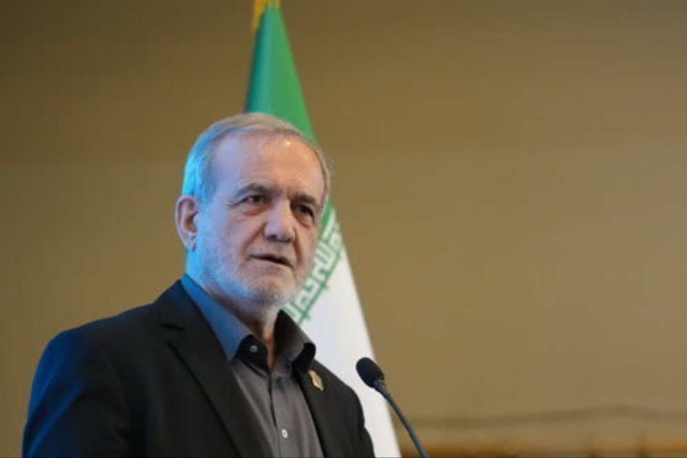 بزشكيان: أمريكا ليست شغوفة بالديمقراطية؛ لن نخضع لها مهما كلف الأمر