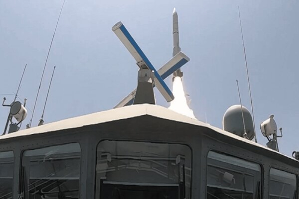 استخدام اول منظومة الدفاع الإيرانية بعيدة المدى في البحر