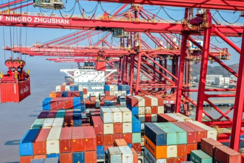 Экспорт 17 миллионов тонн товаров через таможню Хузестана за 10 месяцев