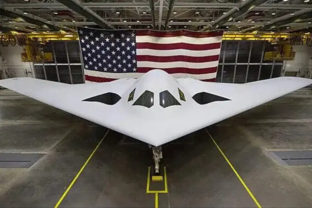 伊朗境内的B-2轰炸机行动