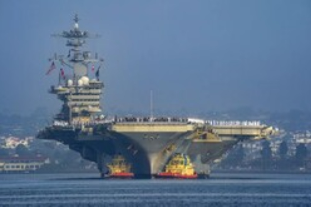 استهداف حاملة الطائرات الأمريكية "أبراهام لنكولن"