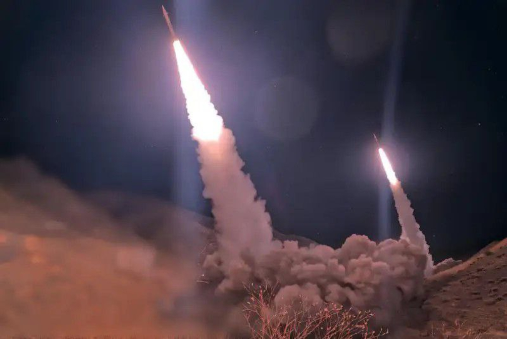 Выполнение волны 48 операций «Правдивое обещание-4»/ нападение на американские сионистские цели в регионе