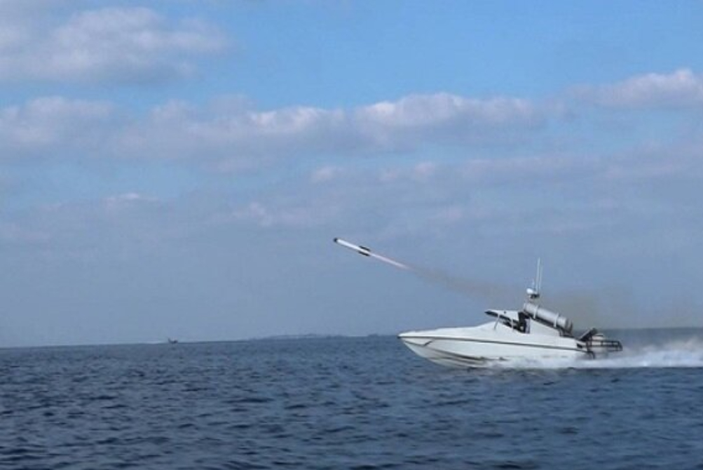 بحرية الحرس الثوري: واشنطن تستنجد بالآخرين بعد فشل مزاعمها العسكرية في المنطقة